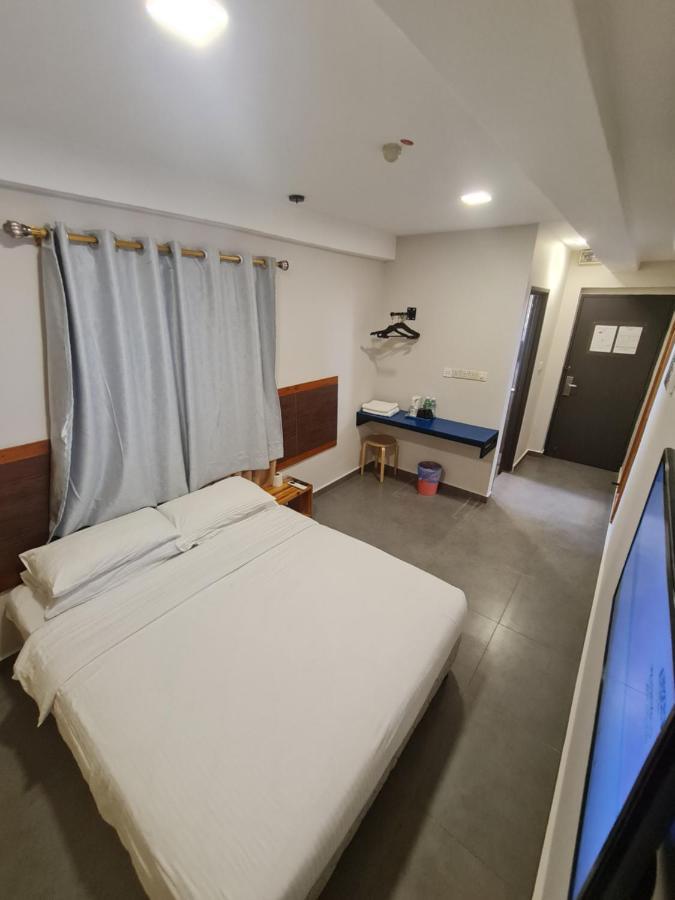 Hotel Bestari Куала-Липис Экстерьер фото