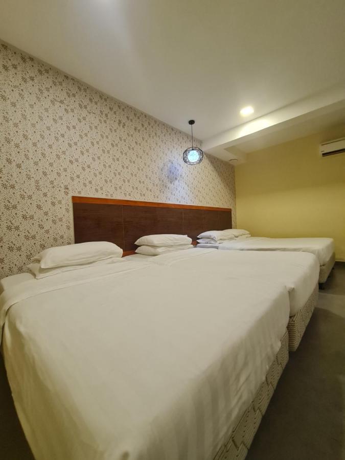 Hotel Bestari Куала-Липис Экстерьер фото