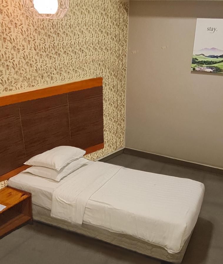 Hotel Bestari Куала-Липис Экстерьер фото