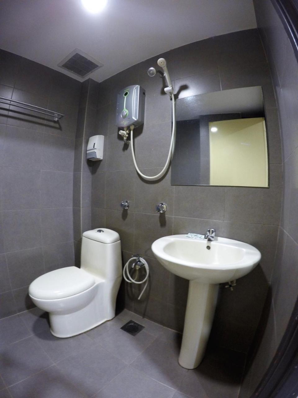 Hotel Bestari Куала-Липис Экстерьер фото